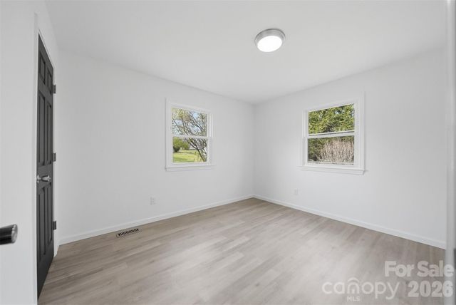 1033 Stagecoach Trail, Lenoir, NC 28645