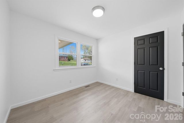 1033 Stagecoach Trail, Lenoir, NC 28645