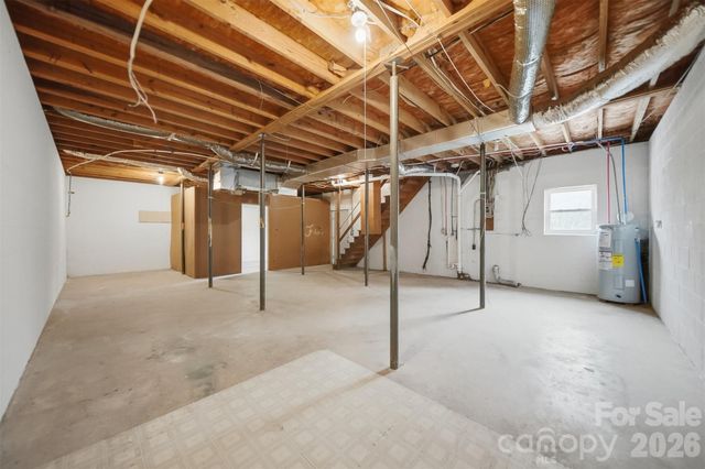 1033 Stagecoach Trail, Lenoir, NC 28645