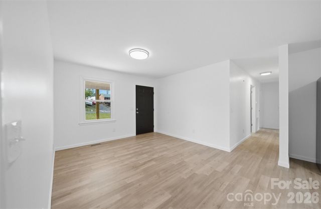 1033 Stagecoach Trail, Lenoir, NC 28645