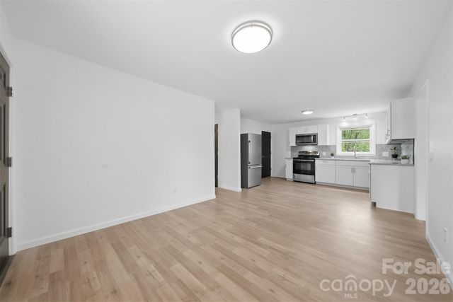 1033 Stagecoach Trail, Lenoir, NC 28645