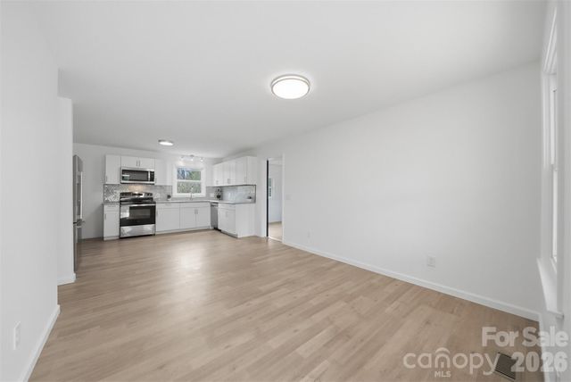 1033 Stagecoach Trail, Lenoir, NC 28645