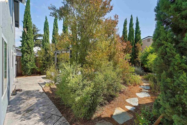26670 Joshua St, Hayward, CA 94544