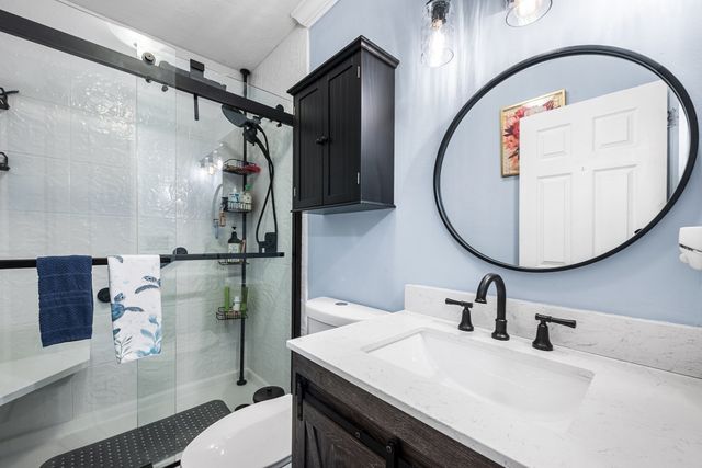 100 Merrimack Ave 115, Dracut, MA 01826