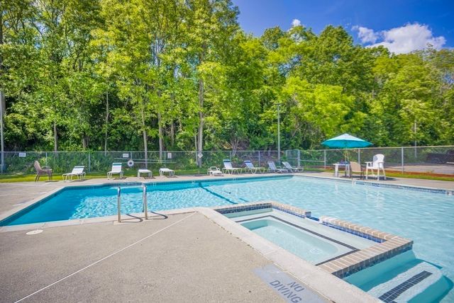 100 Merrimack Ave 115, Dracut, MA 01826