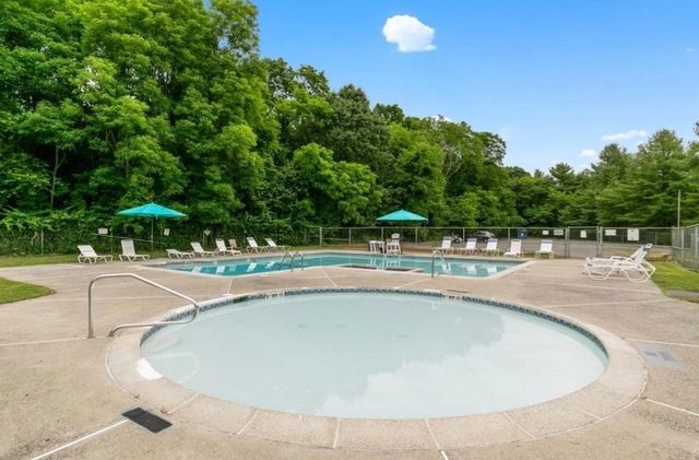 100 Merrimack Ave 115, Dracut, MA 01826