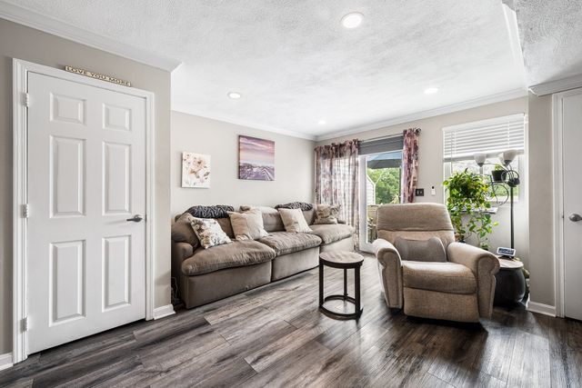 100 Merrimack Ave 115, Dracut, MA 01826