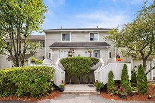 100 Merrimack Ave 115, Dracut, MA 01826