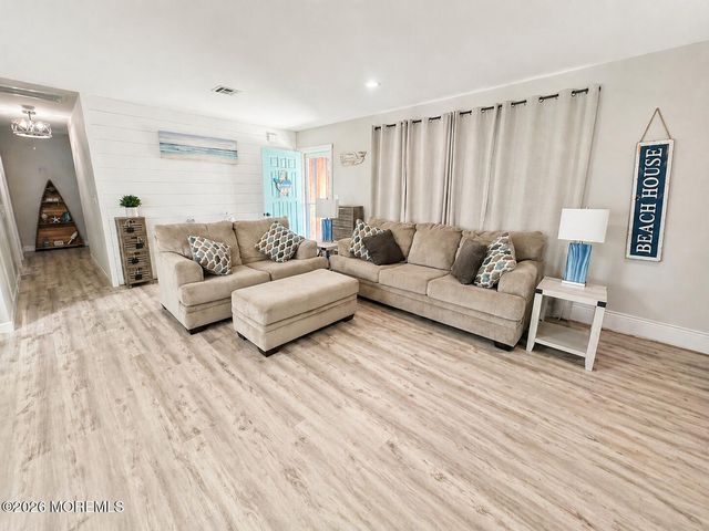 810 Leeward Drive, Forked River, NJ 08731