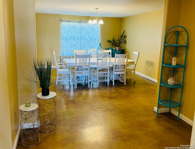 8546 Real Rd, San Antonio, TX 78263