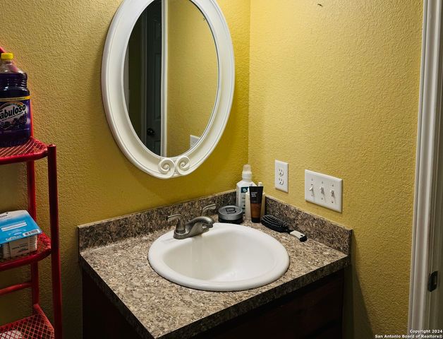 8546 Real Rd, San Antonio, TX 78263