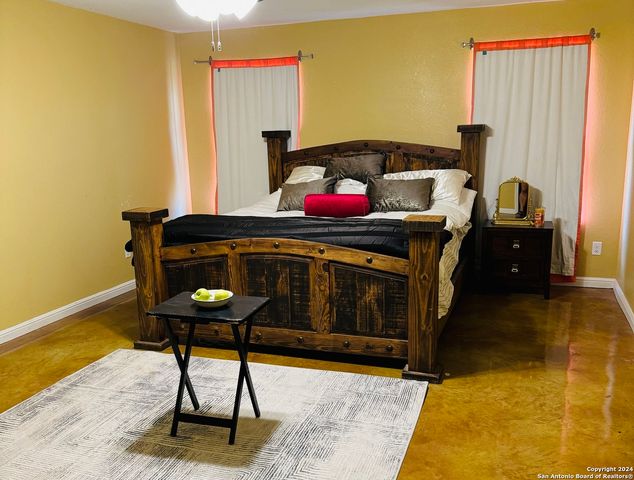 8546 Real Rd, San Antonio, TX 78263