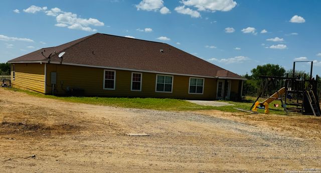 8546 Real Rd, San Antonio, TX 78263