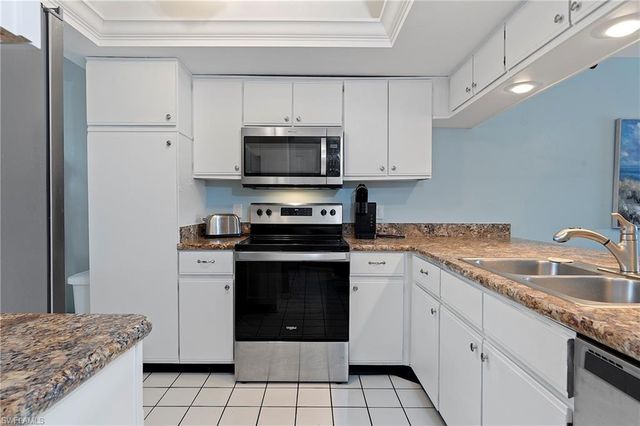 400 Fox Haven DR 4108, Naples, FL 34104