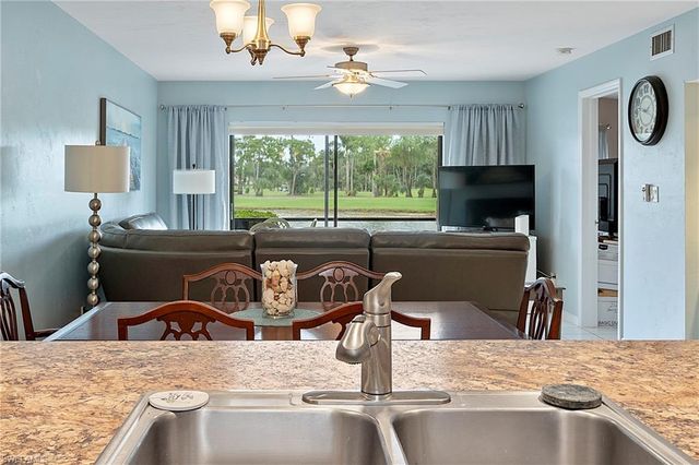 400 Fox Haven DR 4108, Naples, FL 34104