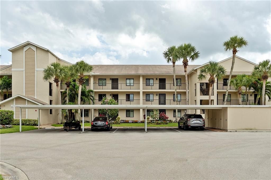 400 Fox Haven DR 4108, Naples, FL 34104