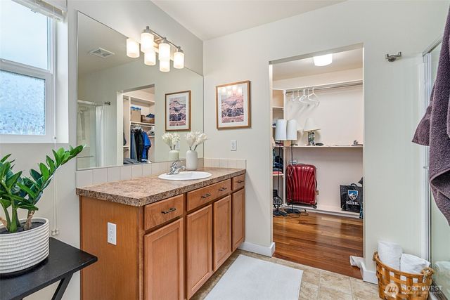 8303 10th Place SE, Lake Stevens, WA 98258