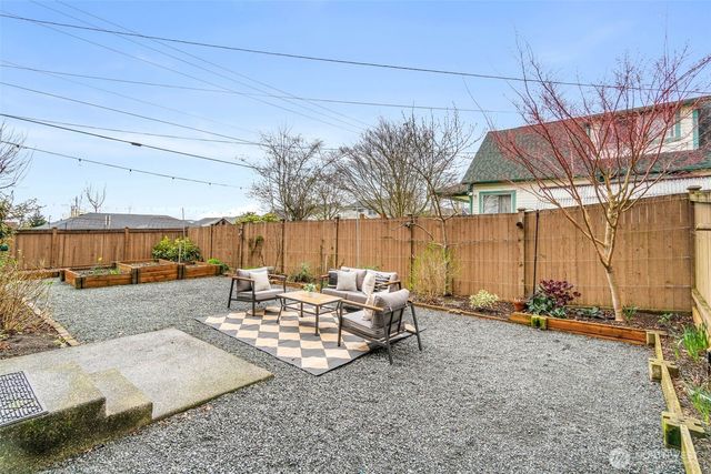 8303 10th Place SE, Lake Stevens, WA 98258