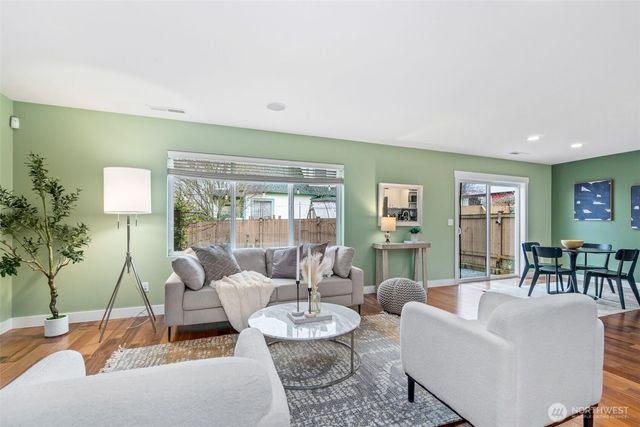 8303 10th Place SE, Lake Stevens, WA 98258