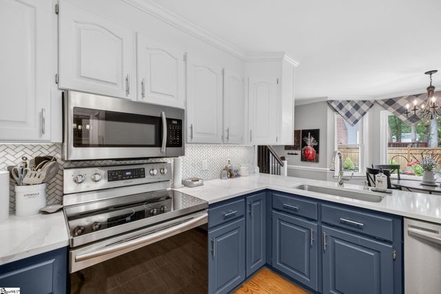 901 Willow Branch Drive, Simpsonville, SC 29680
