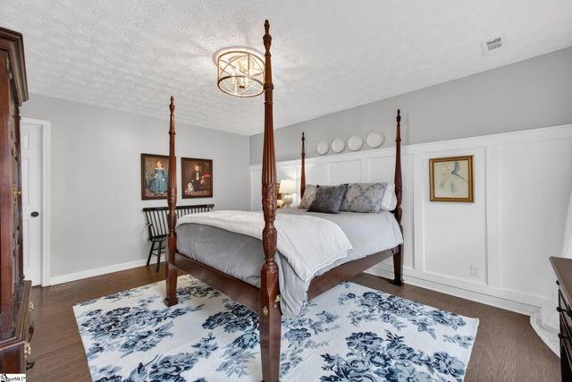 901 Willow Branch Drive, Simpsonville, SC 29680