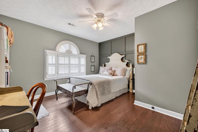 901 Willow Branch Drive, Simpsonville, SC 29680