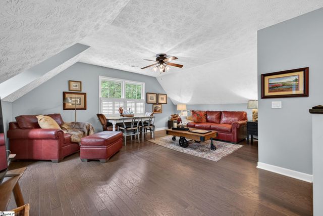 901 Willow Branch Drive, Simpsonville, SC 29680