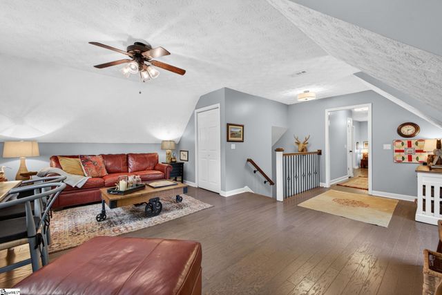 901 Willow Branch Drive, Simpsonville, SC 29680