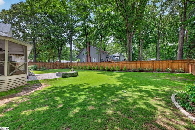 901 Willow Branch Drive, Simpsonville, SC 29680