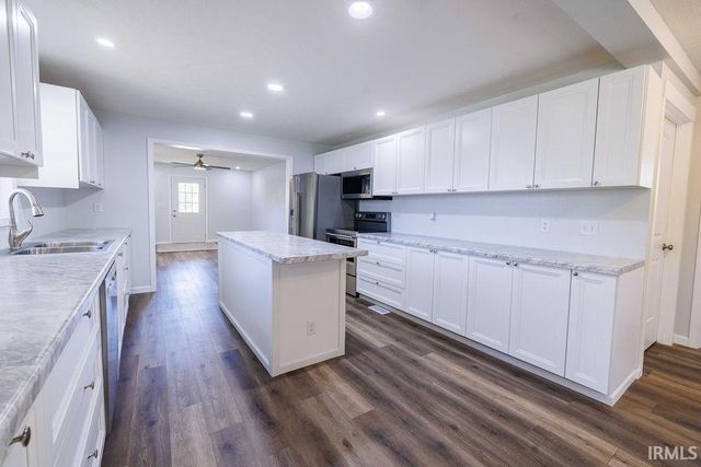 1845 S US 231 Highway, Spencer, IN 47460