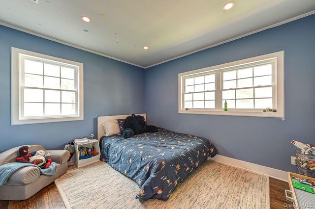30 Harriet Lane, Huntington, NY 11743