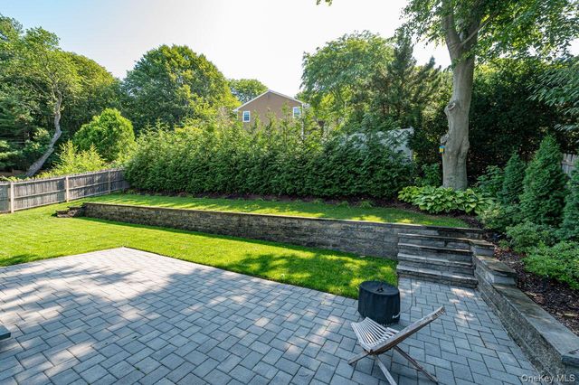 30 Harriet Lane, Huntington, NY 11743