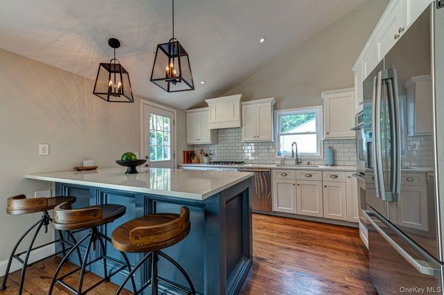 30 Harriet Lane, Huntington, NY 11743