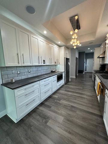 719 E Washington Street, Winterset, IA 50273