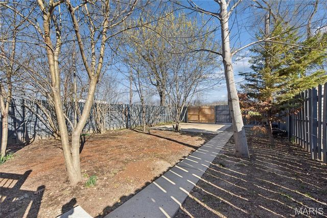 4449 Shaw Boulevard, St Louis, MO 63110