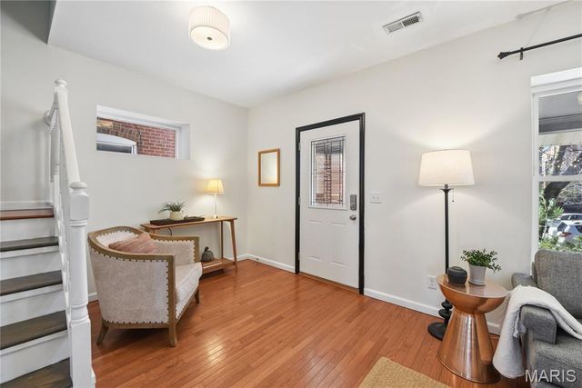 4449 Shaw Boulevard, St Louis, MO 63110