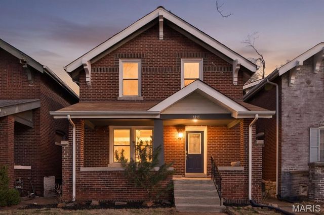 4449 Shaw Boulevard, St Louis, MO 63110