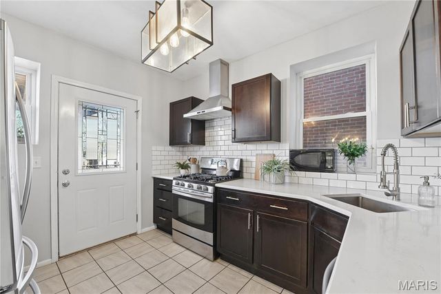 4449 Shaw Boulevard, St Louis, MO 63110