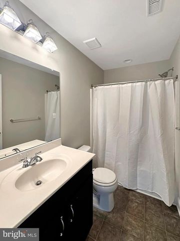 296 MASTERS DR, Pottstown, PA 19464