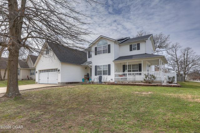 2038 Blue Jay Drive, Webb City, MO 64870