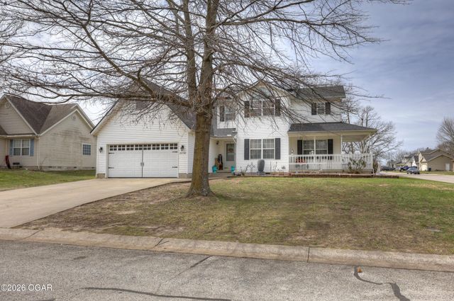 2038 Blue Jay Drive, Webb City, MO 64870