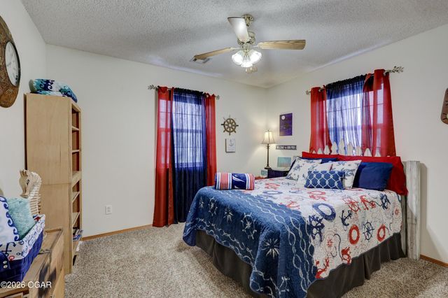 2038 Blue Jay Drive, Webb City, MO 64870