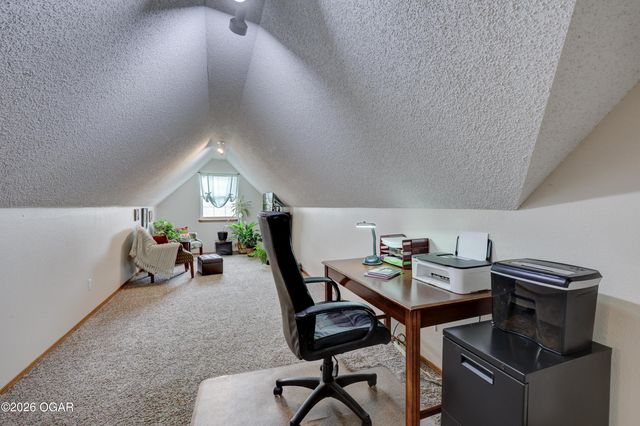 2038 Blue Jay Drive, Webb City, MO 64870