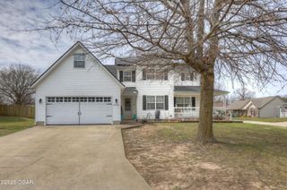 2038 Blue Jay Drive, Webb City, MO 64870