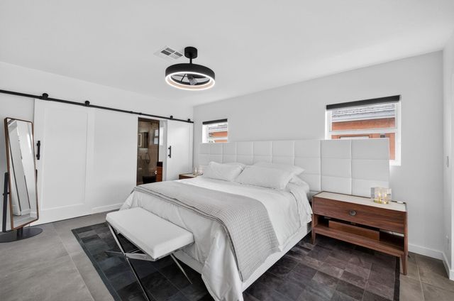 2720 NE 59th Street, Fort Lauderdale, FL 33308