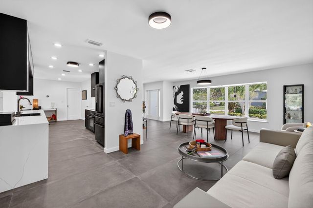 2720 NE 59th Street, Fort Lauderdale, FL 33308