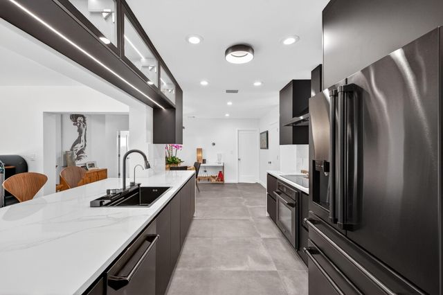 2720 NE 59th Street, Fort Lauderdale, FL 33308