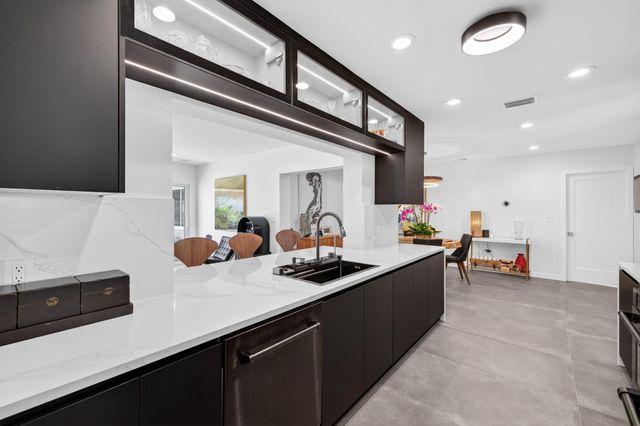 2720 NE 59th Street, Fort Lauderdale, FL 33308