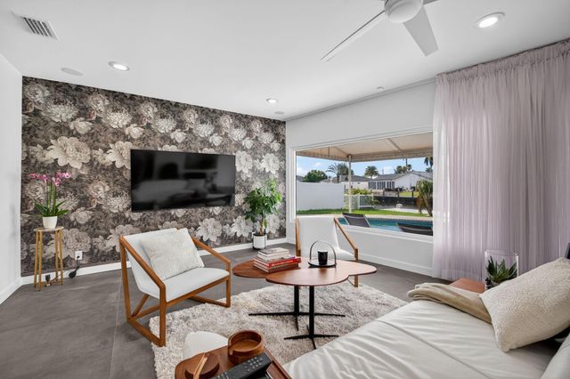 2720 NE 59th Street, Fort Lauderdale, FL 33308