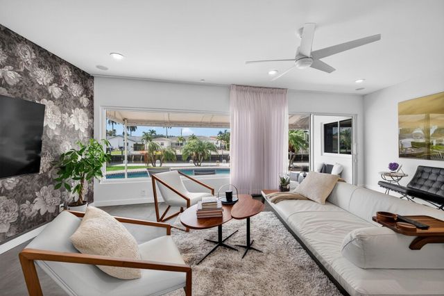 2720 NE 59th Street, Fort Lauderdale, FL 33308